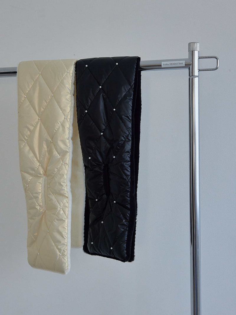 PEARL QUILTING REVERSIBLE TIPPET