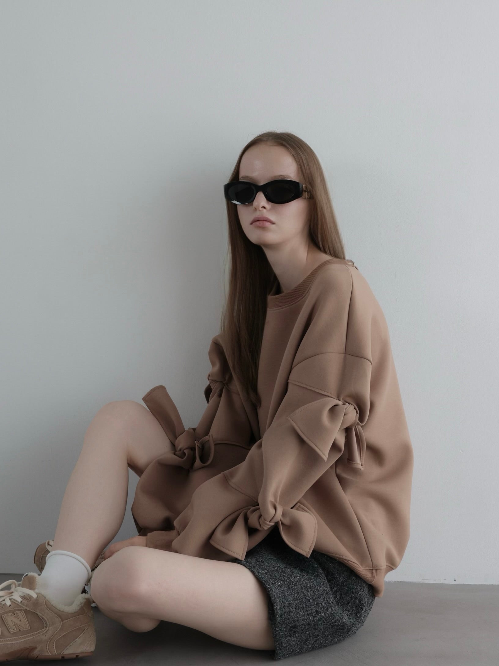 AMOMMA アモナ RIBBON SLEEVE SWEAT AMOMMA アモナ RIBBON SLEEVE SWEAT ribbon sleeve sweat – AMOMMA