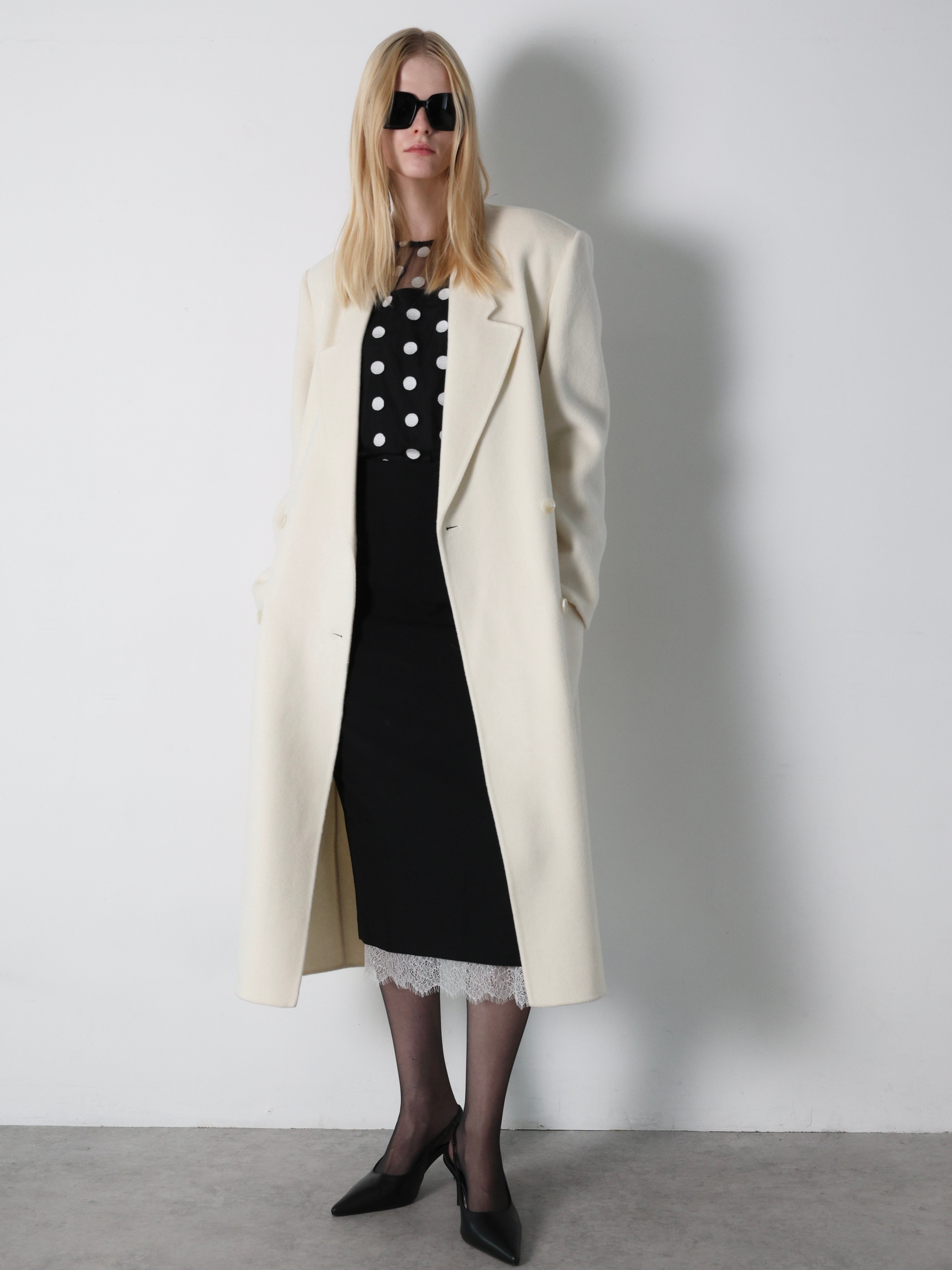CASHMERE PADDED LONG COAT – AMOMMA