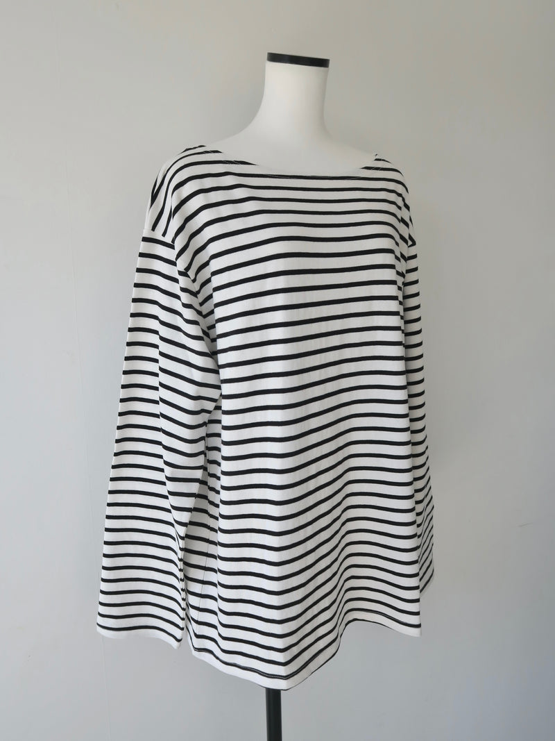border loose fit pullover
