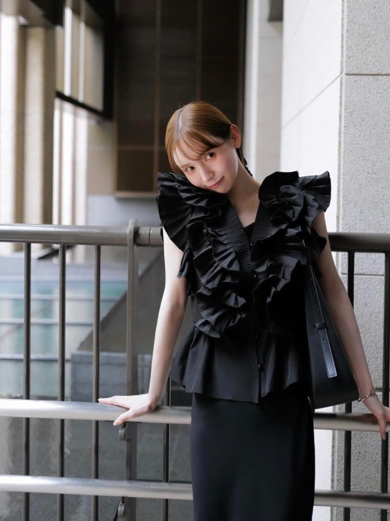 【阪急うめだ本店 POP UP】RAFFLE FRILL TOPS（BLACK）