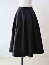 TUCK VOLUME FLARE SKIRT