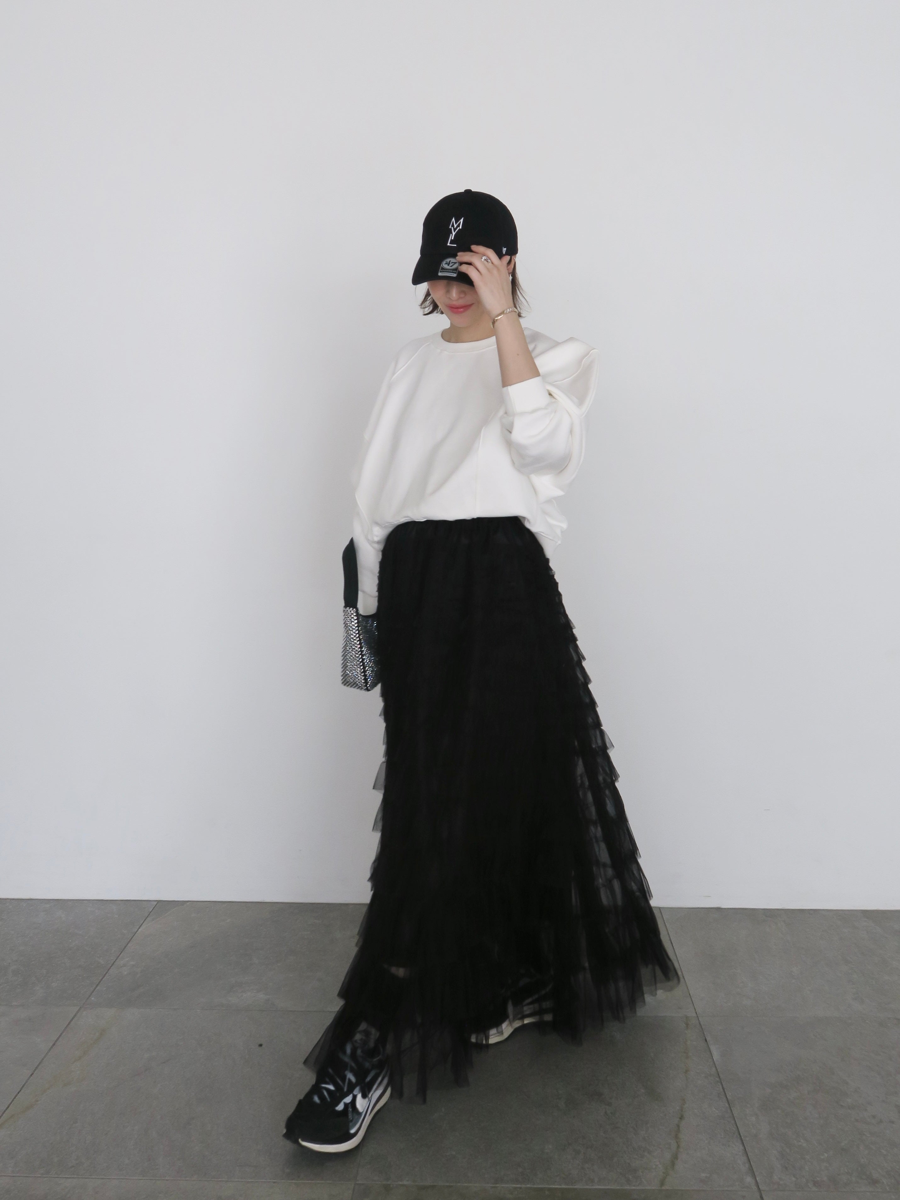 puff sleeve sweat (white) – AMOMMA