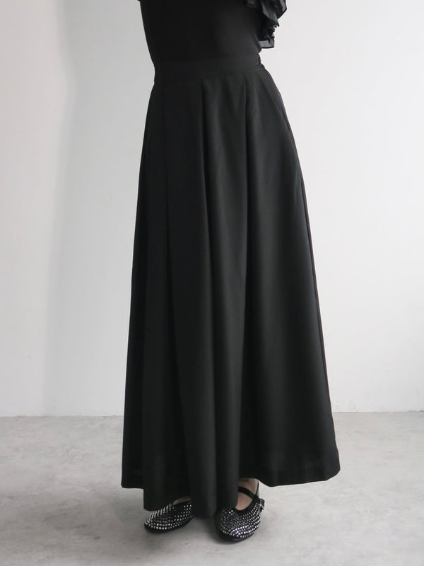 VOLUME WIDE TUCK PANTS