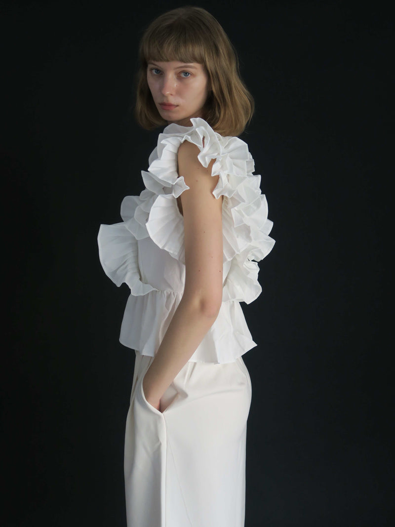 予約【4/30(火) 正午12時 再販売】 RAFFLE FRILL TOPS (IVORY)