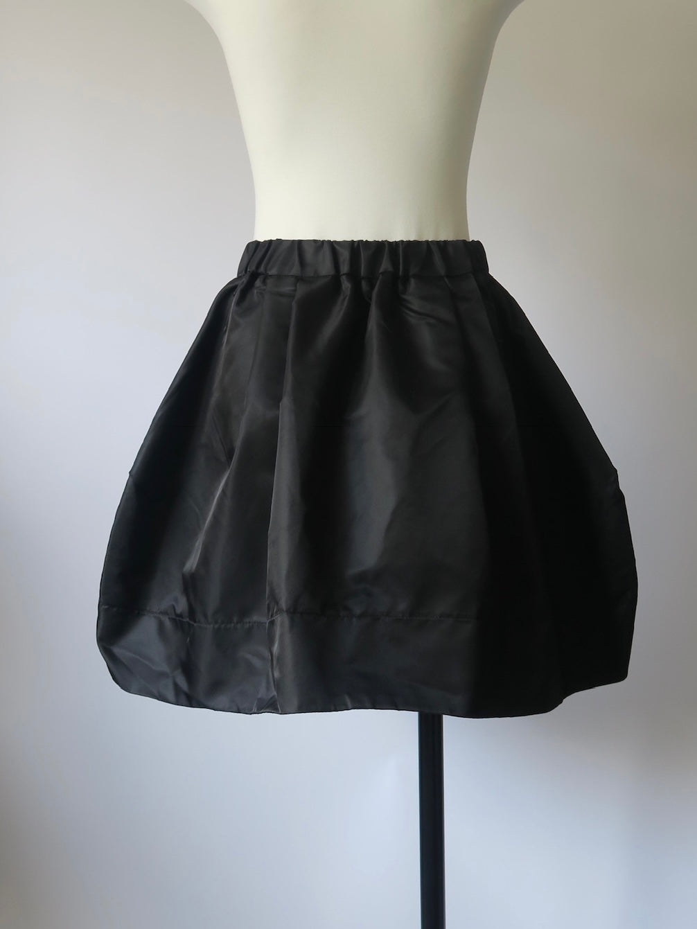 スカート amomma MINI TACK SKIRT BLACK mini tack skirt – AMOMMA
