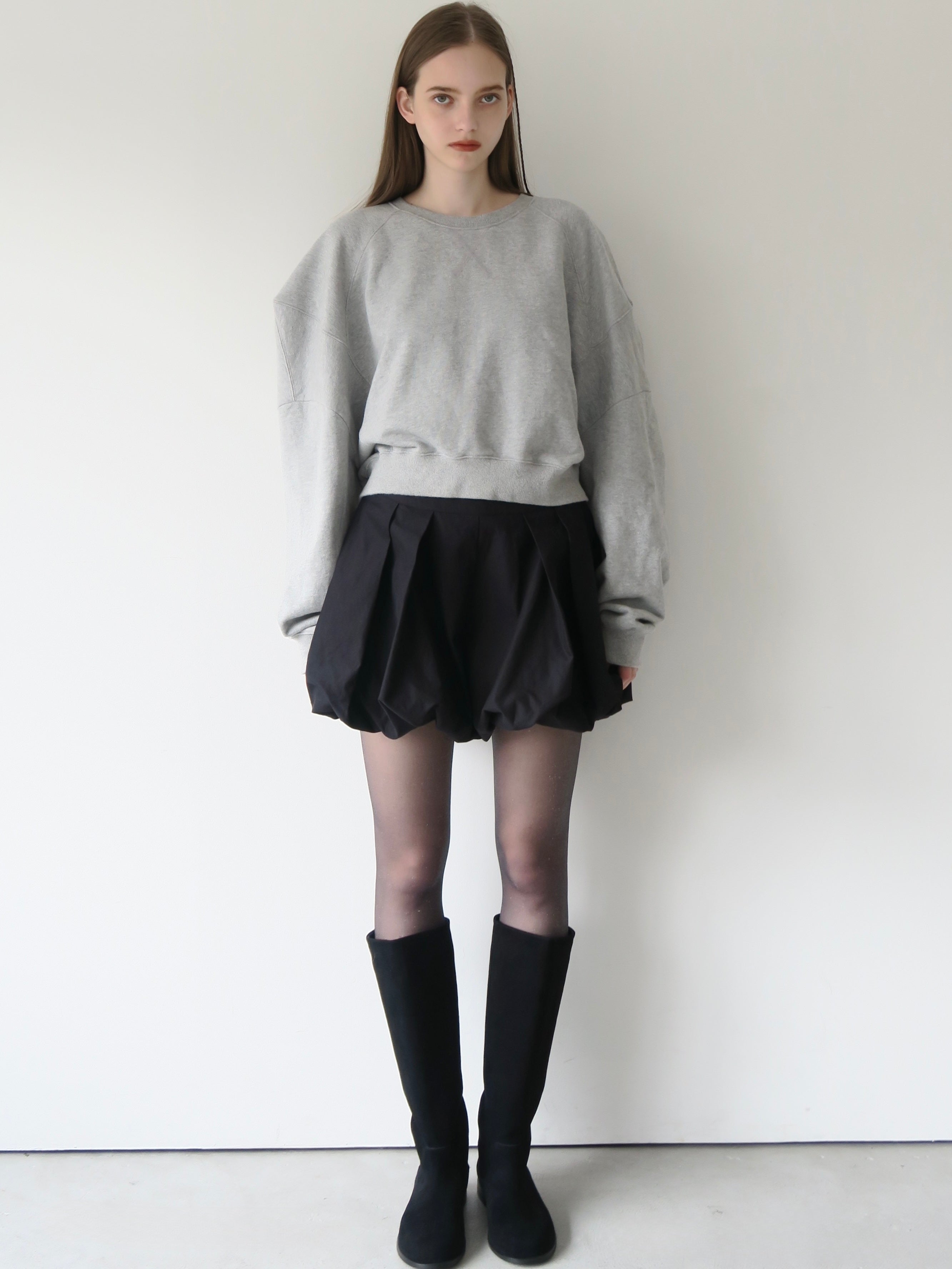 puff sleeve sweat (black) – AMOMMA