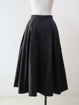 TUCK VOLUME FLARE SKIRT