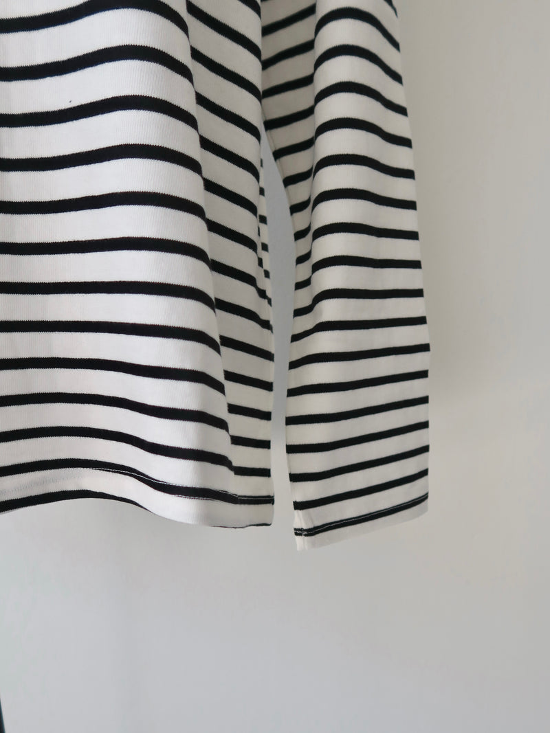 border loose fit pullover