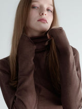 THUMBHOLE TURTLE NECK KNIT