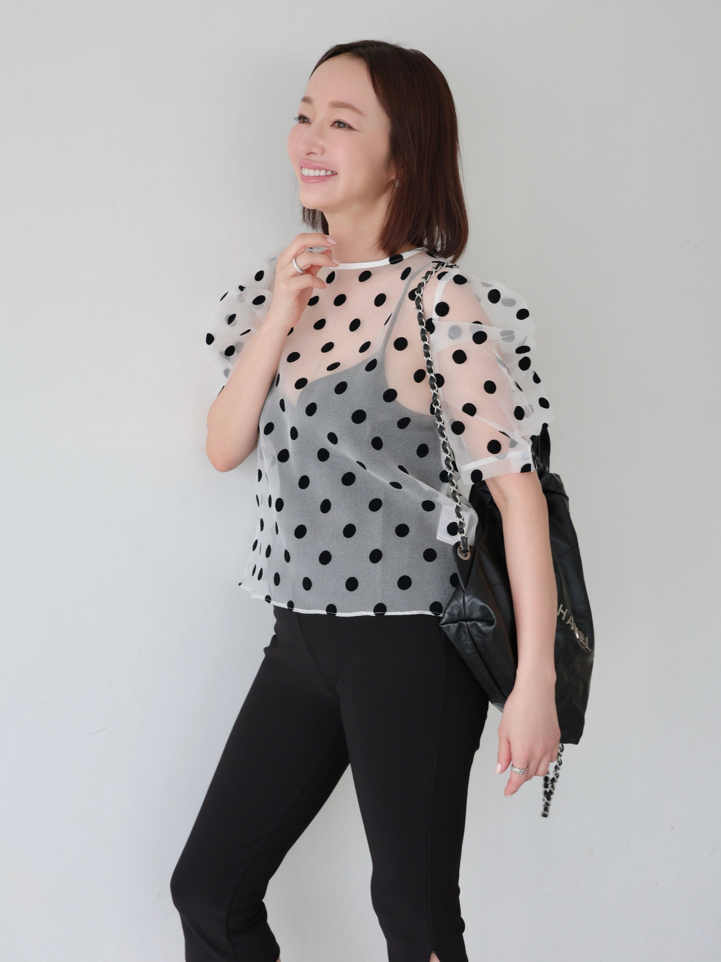 【新品未着用タグ付き】AMOMMA シアーパフショルダードットブラウス SHEER PUFF SHOULDER DOT BLOUSE – AMOMMA