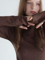 THUMBHOLE TURTLE NECK KNIT