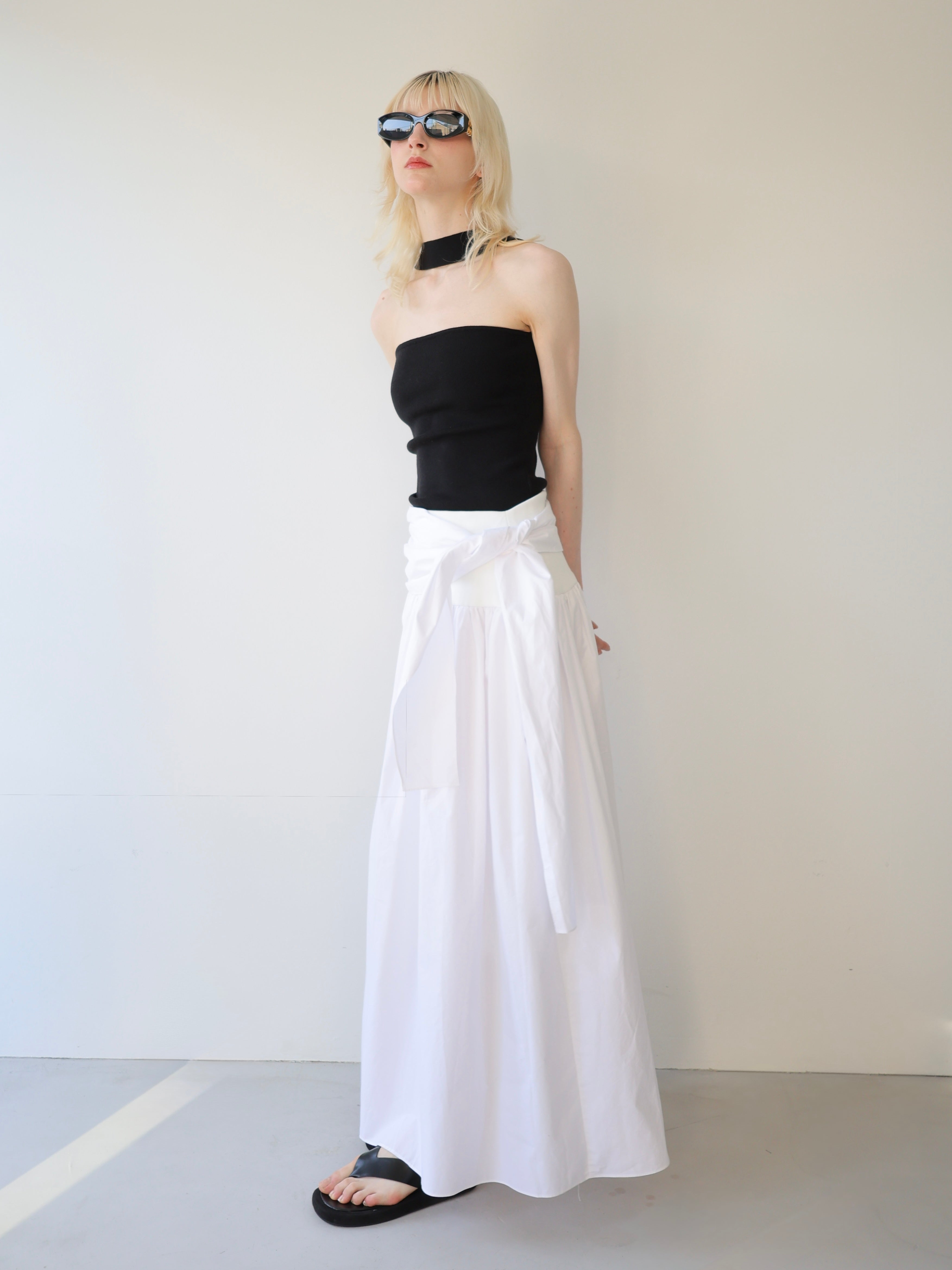 SAMPLE SALE ] NECK BELT KNIT BARE TOP – AMOMMA