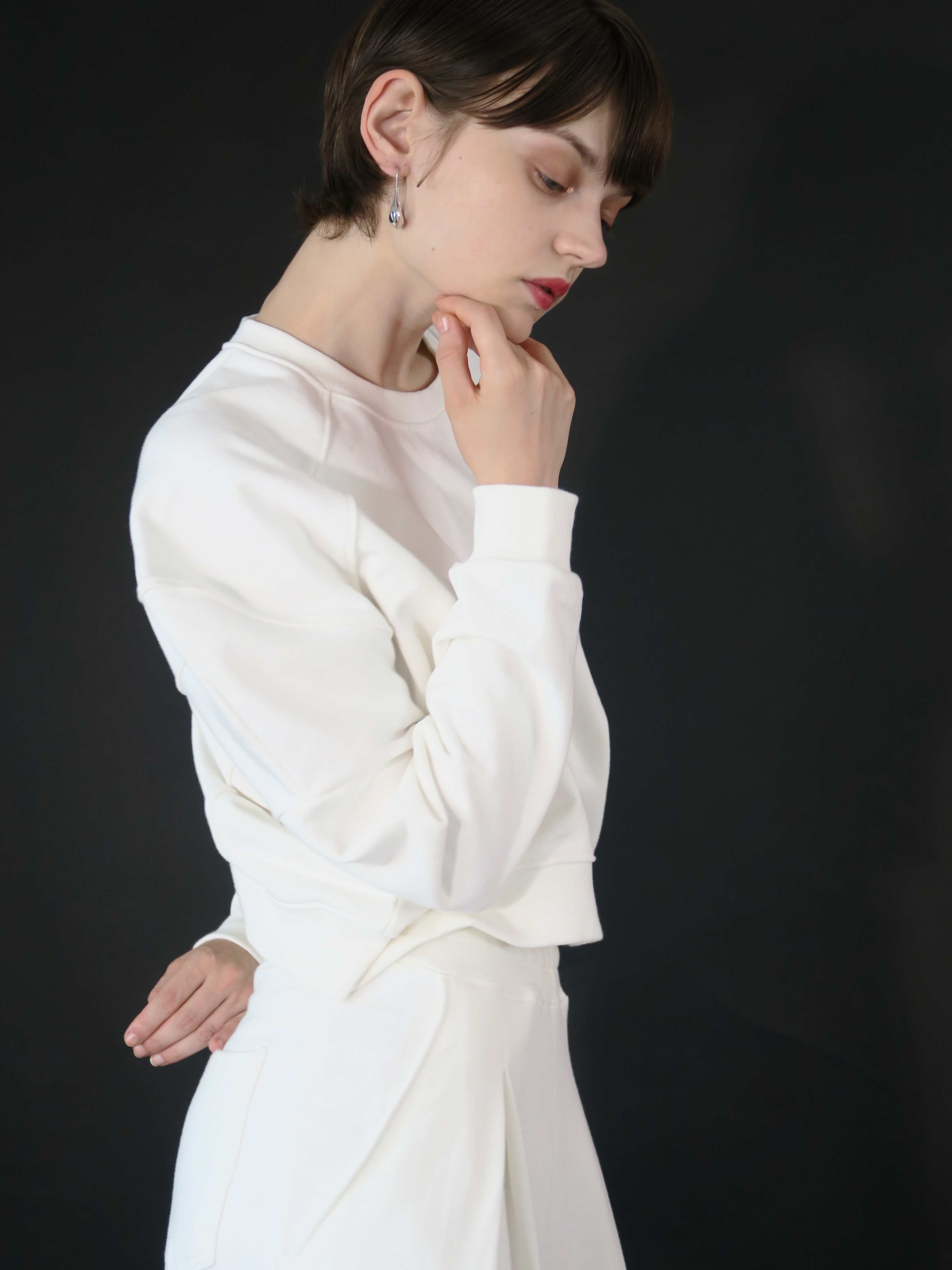 puff sleeve sweat (white) – AMOMMA