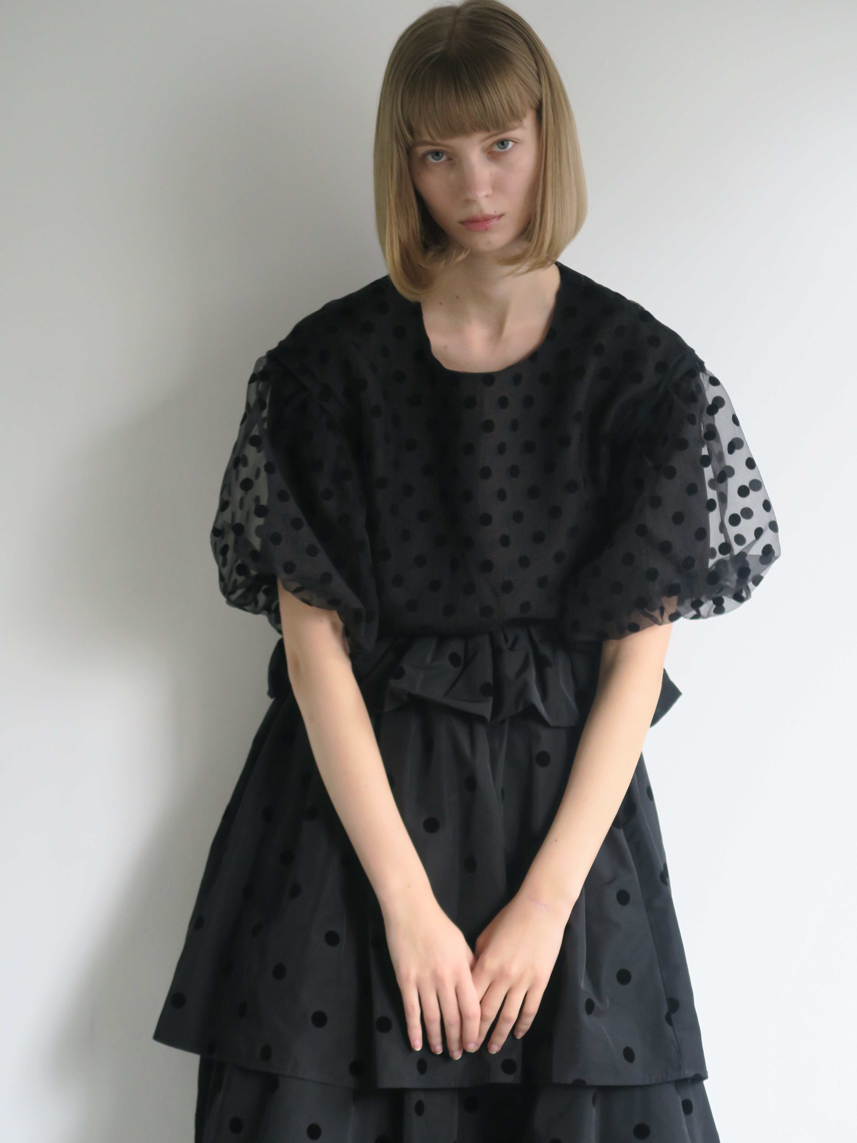 AMERI DOT TULLE TOPS (半袖/BLACK)