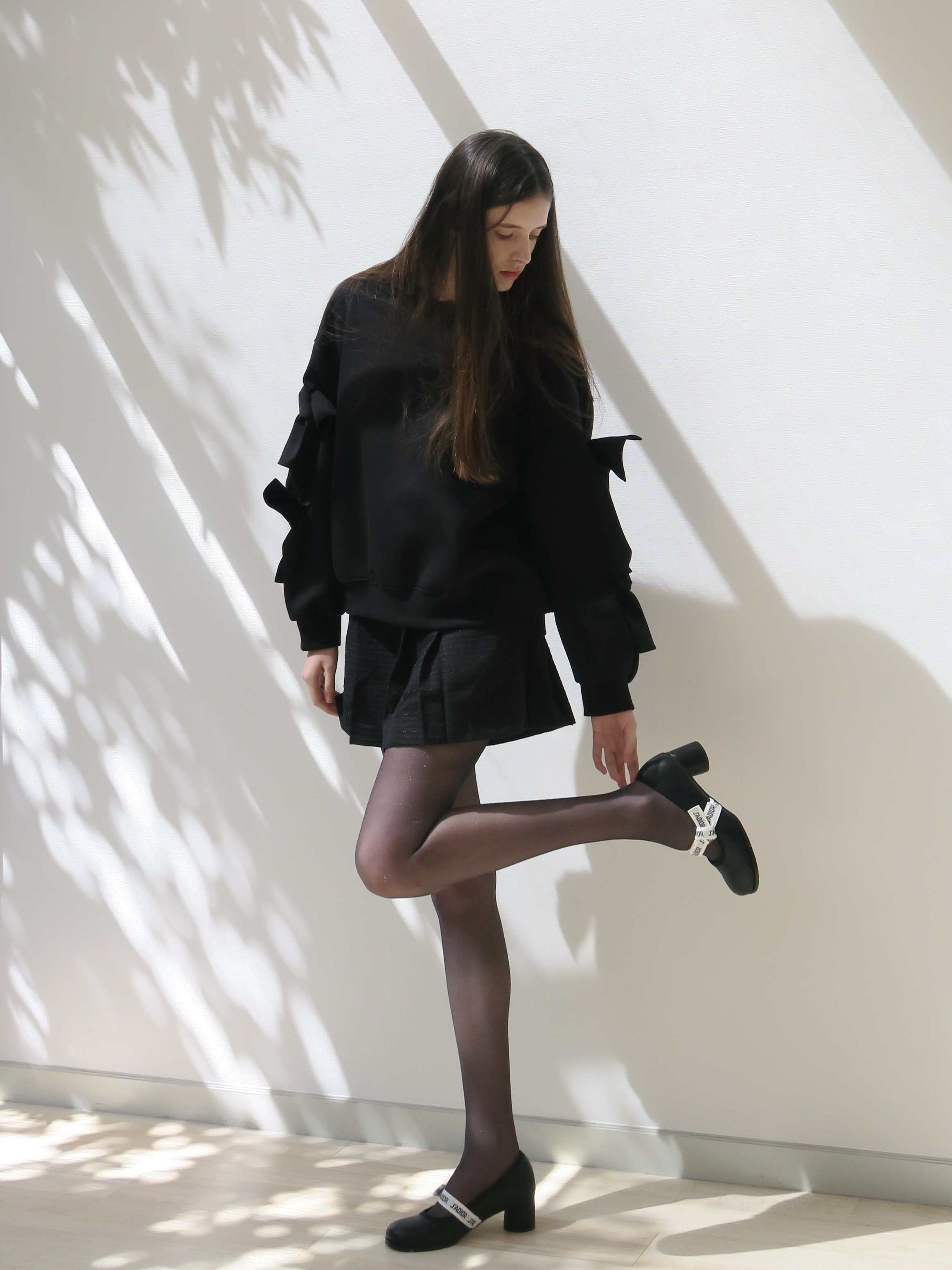 AMOMMA アモナ RIBBON SLEEVE SWEAT ribbon sleeve sweat – AMOMMA