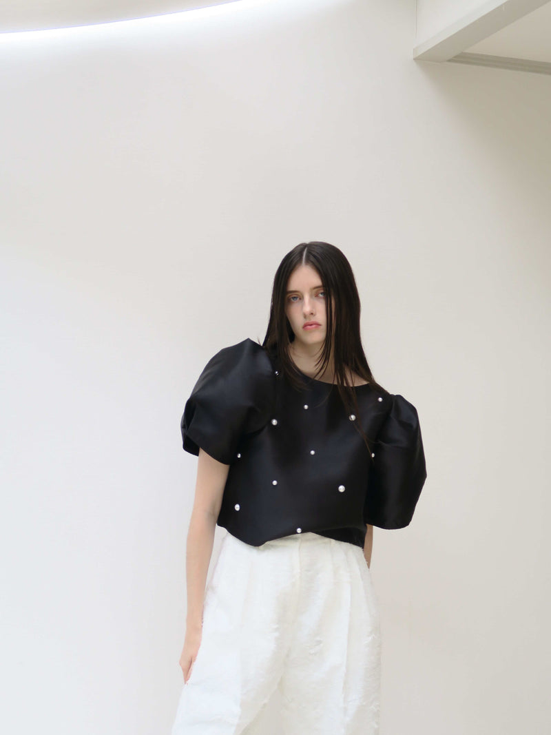 【阪急うめだ本店 POP UP】PEARL PUFF SLEEVE BLOUSE (BLACK)