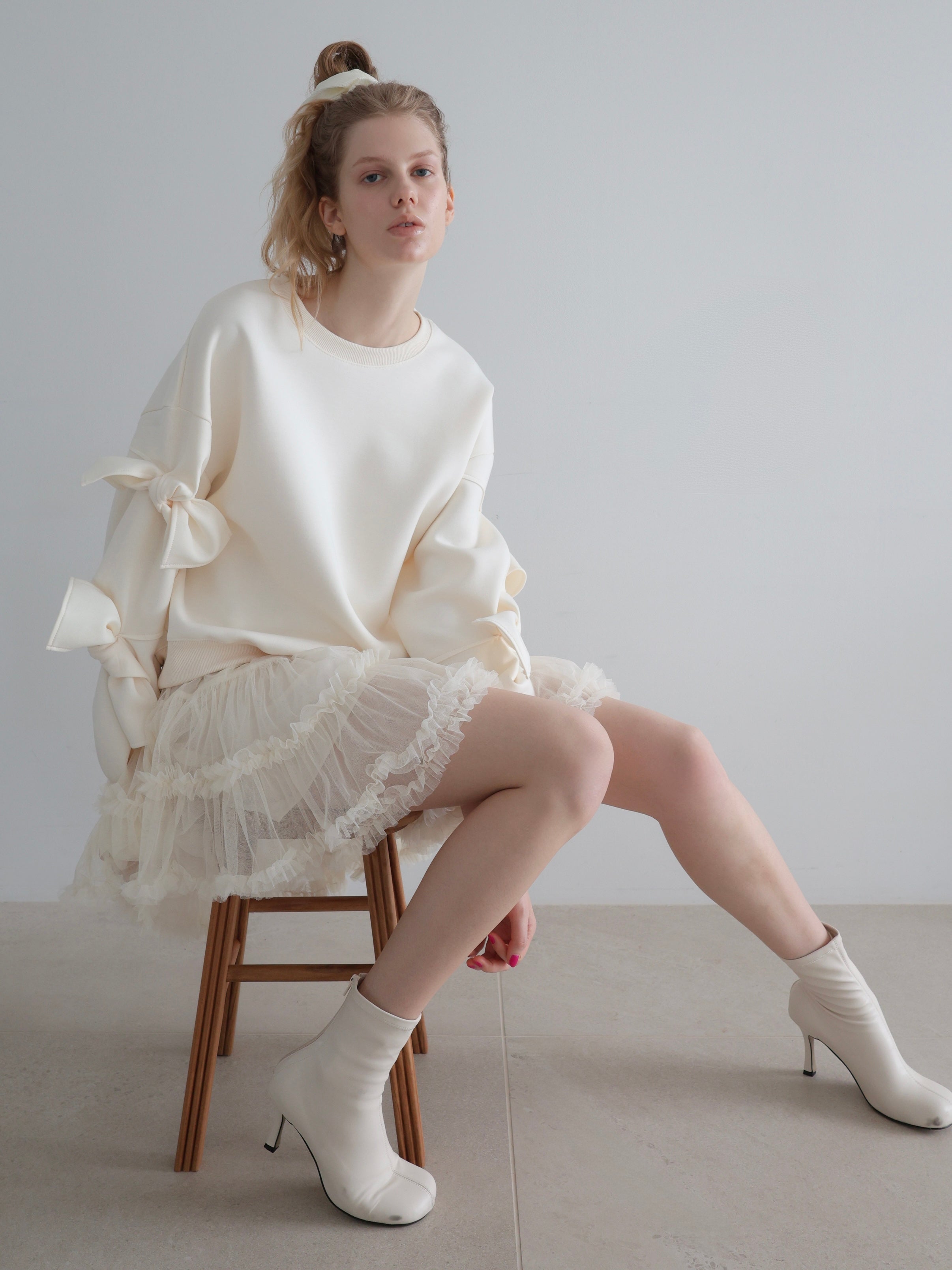 RIBBON SLEEVE SWEAT – AMOMMA RIBBON SLEEVE SWEAT – AMOMMA