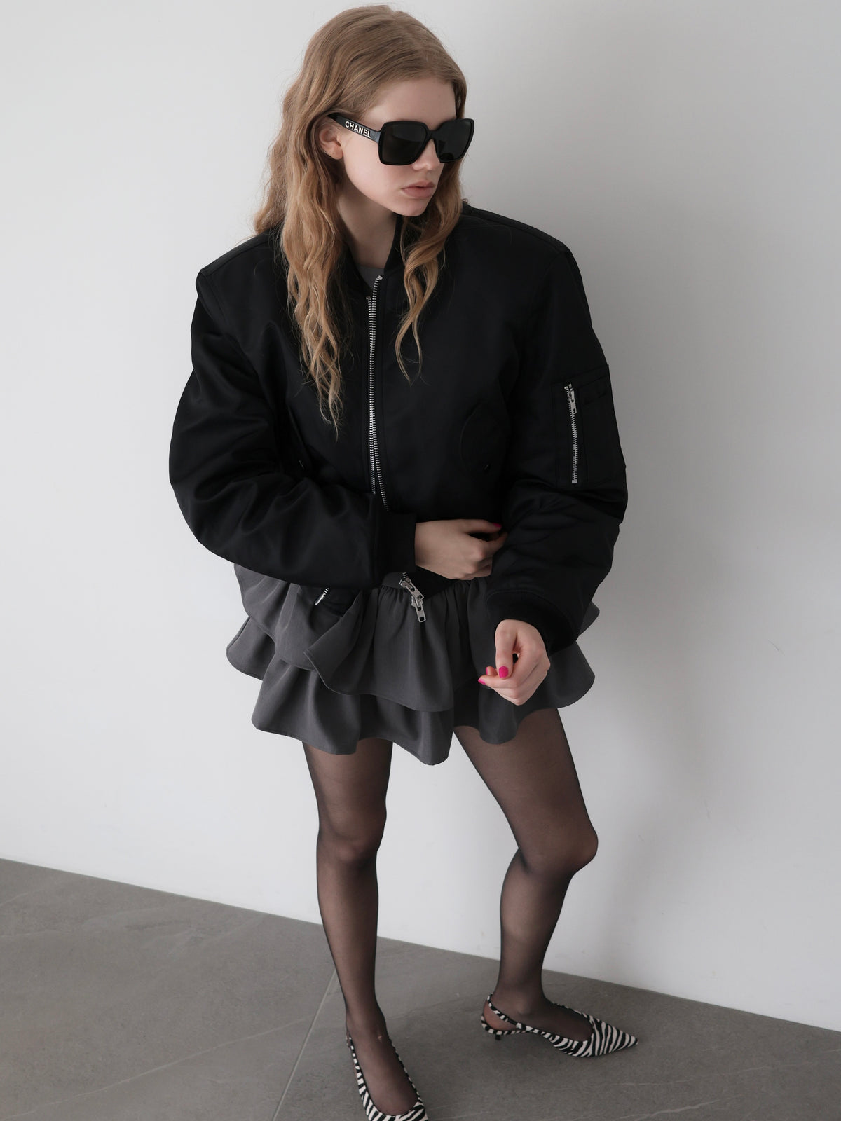 OUTER – AMOMMA