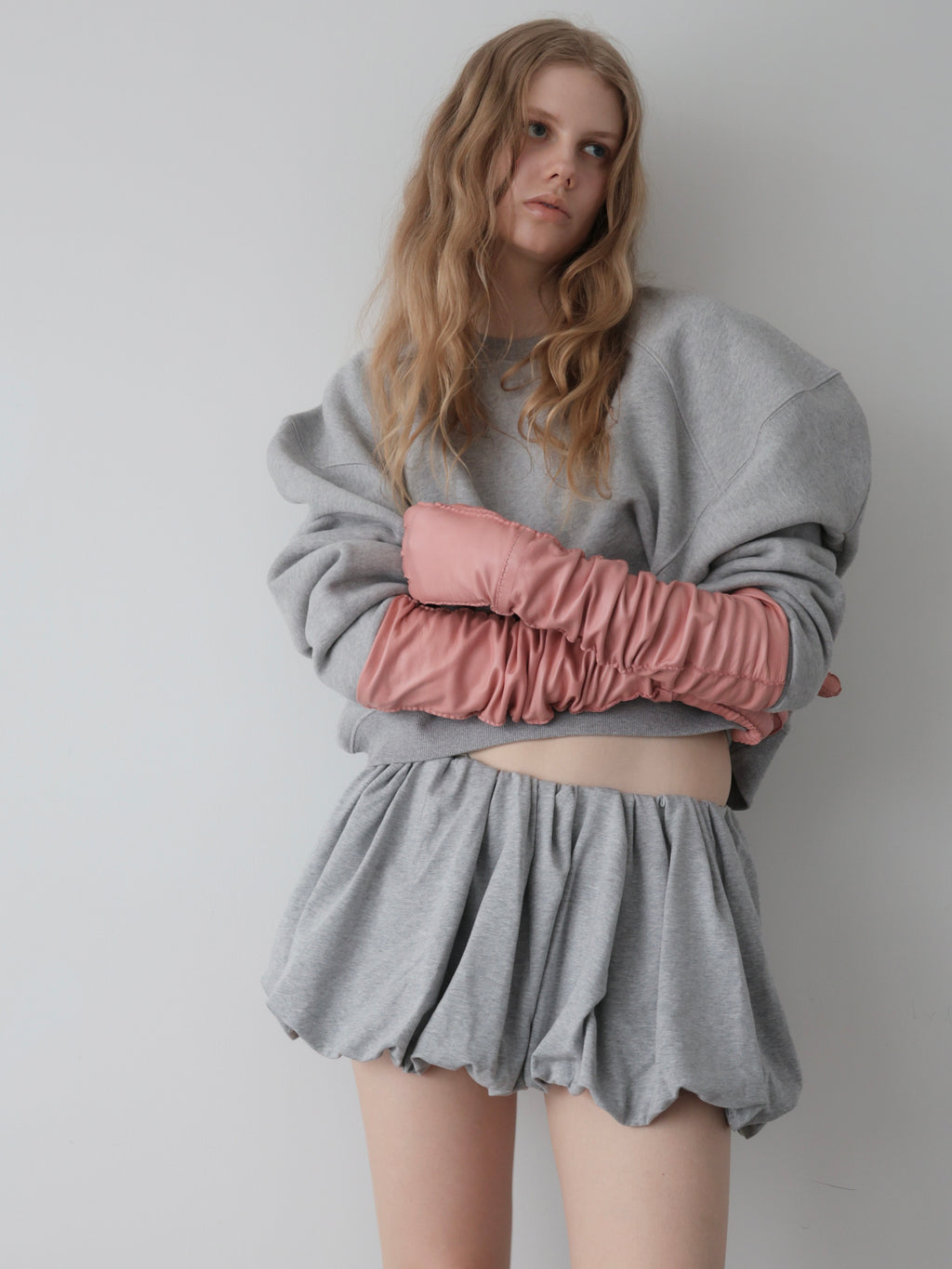 AMOMMA PUFF SLEEVE SWEAT裏起毛 グレー PUFF SLEEVE SWEAT - 起毛なし - – AMOMMA