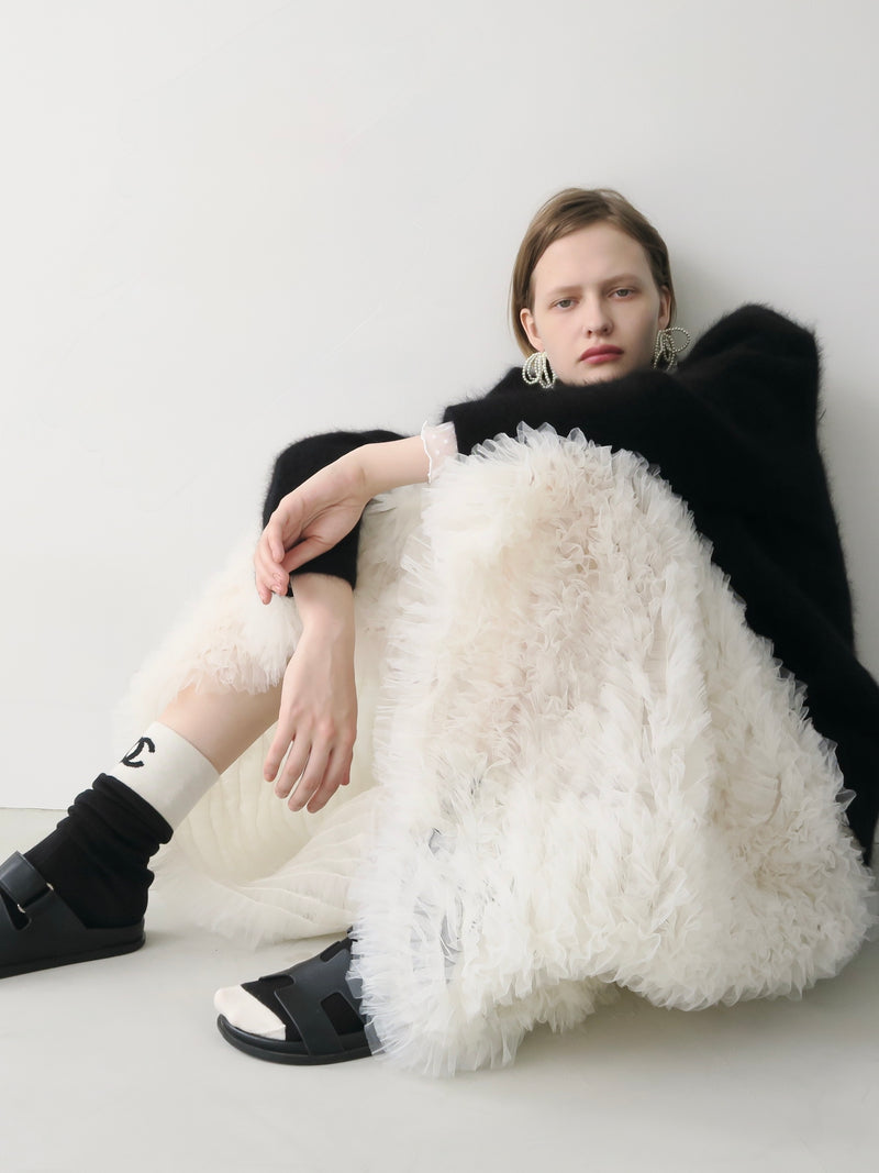 wool puff shoulder knit