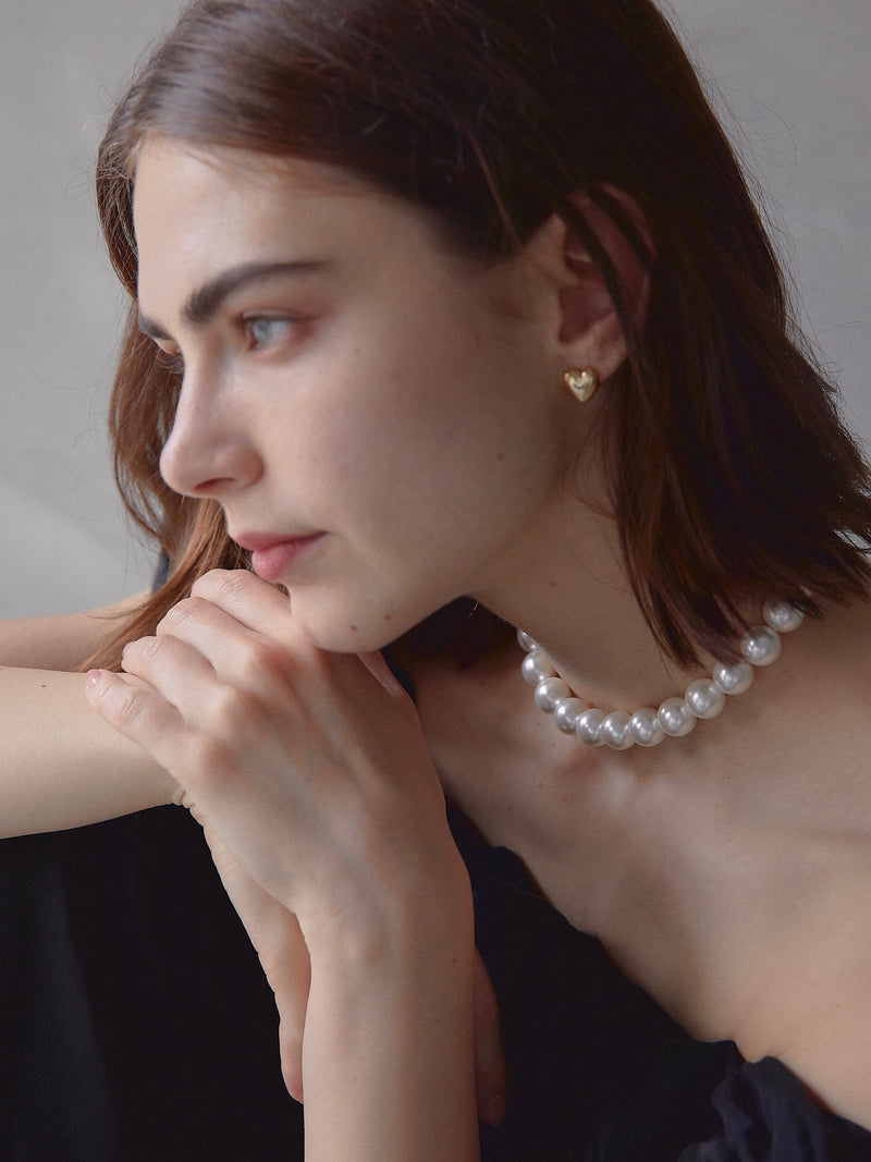 BIG PEARL NECKLESS