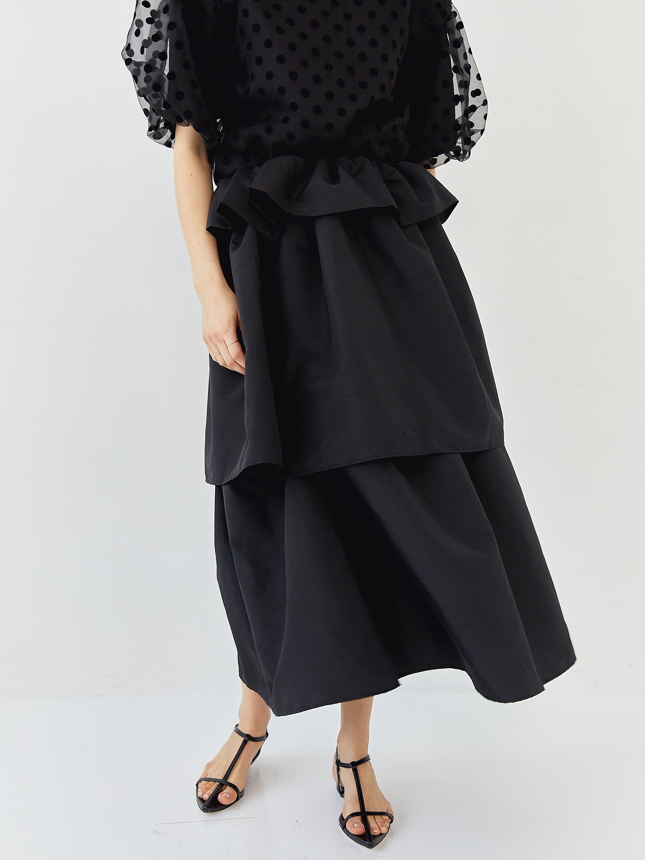 なし伸縮性新品未使用AMOMMA VOLUME UP FLARE SKIRT BLACK